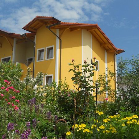 Ferienhotel Innviertel Kirchheim im Innkreis Exterior photo